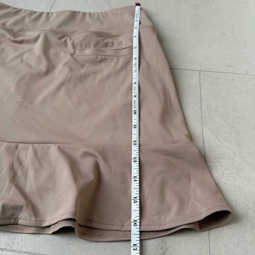 Super stretchy tan color golf/tennis/pickleball skirt Size Large - Picture 6 of 6